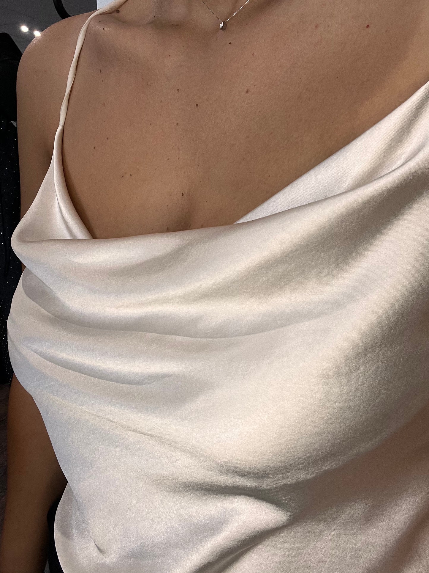 TOP SATIN